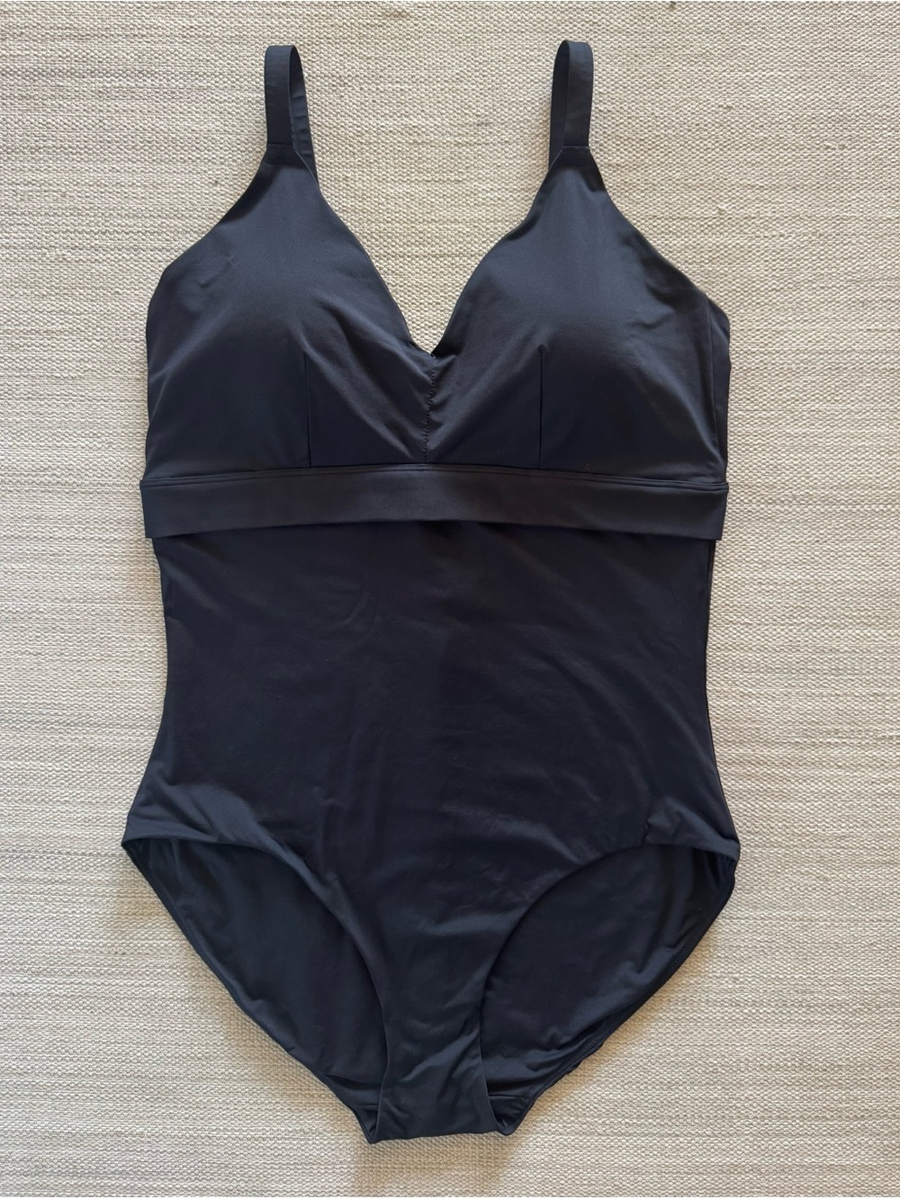Spanx black classic one piece swimsuit v-neckline supportive straps women’s 1X